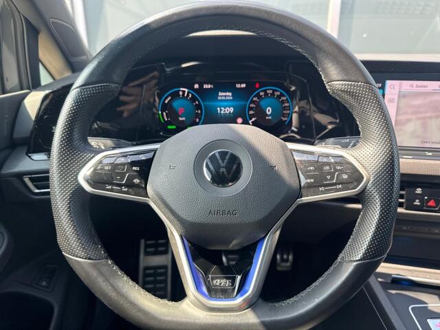 Volkswagen Golf 1.4 eHybrid 245pk GTE | Pano | Trekhaak | IQ Light | Camera