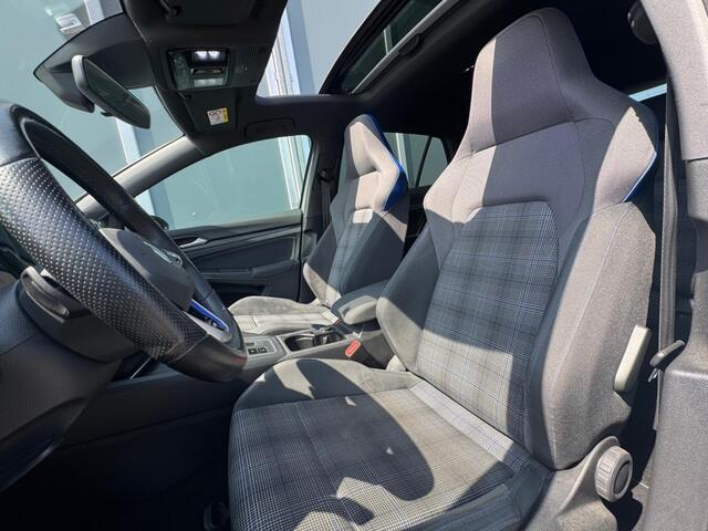 Volkswagen Golf 1.4 eHybrid 245pk GTE | Pano | Trekhaak | IQ Light | Camera