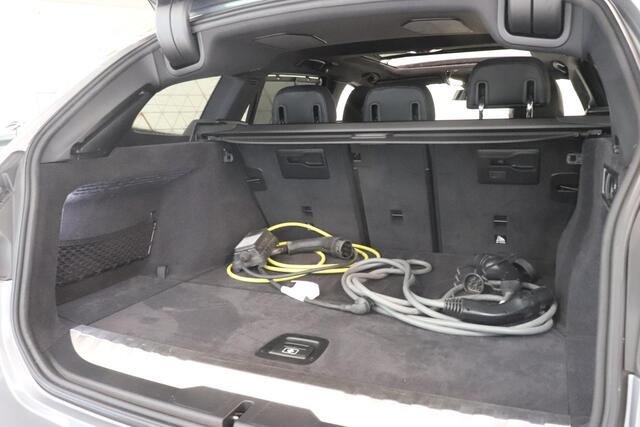 BMW 3-Serie Touring 330e xDrive | M-SPORT | PANO | HARMAN KARDON | MEMORY | TREKHAAK | 50 jaar editie |
