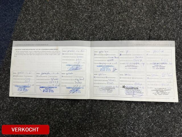 Lancia Ypsilon 1.4-16V Argento APK dec-2026 Prima auto nog Bj. 2003 met elektrische ramen, radio/CD speler, etc. Boekjes zijn aanwezig.