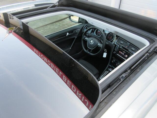 Volkswagen Golf 1.4 TSI Comfortline / Pano Dak / Navi / Trekhaak