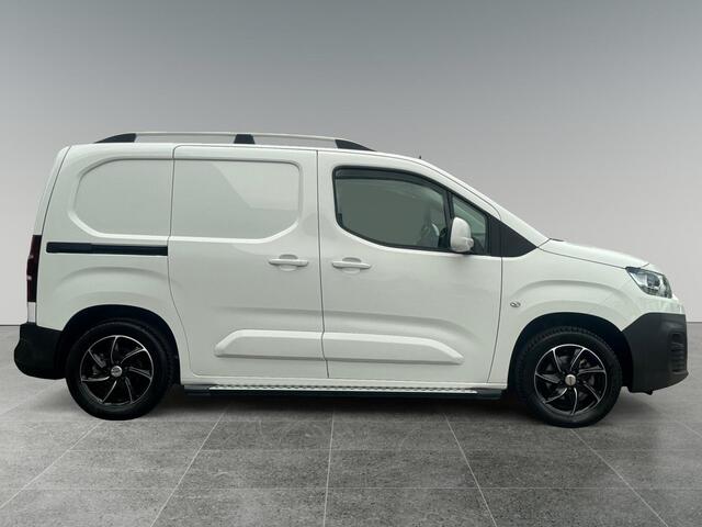 Citroen Berlingo GB Club 1.5 BlueHDi 100pk | TREKHAAK | 3-ZITS | LAGE KM-STAND | DAKRAILS | APPLE CARPLAY / ANDROID AUTO | SCHUIFDEUR |