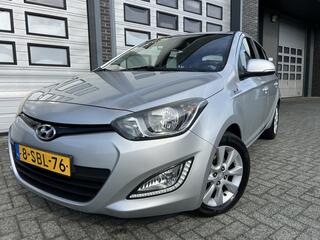HYUNDAI I 20 1.2i i-Deal 5DRS Facelift *Airco* TOPauto!
