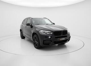 BMW X5 M50d  PANO, HenK, TREKHAAK.