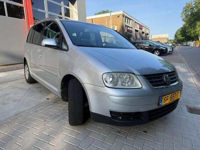 Volkswagen Touran 1.4 TSI Business