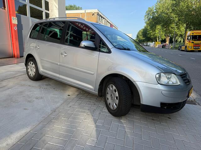 Volkswagen Touran 1.4 TSI Business