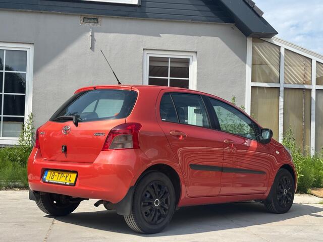 Toyota Yaris 1.3 VVTi Sol | e Koppeling | Lederen bekleding | Airco | El. Ramen | NAP | Rijdt en schakelt top