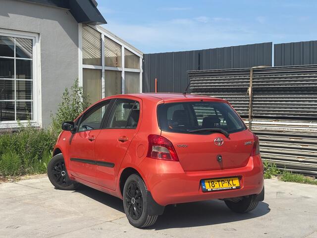 Toyota Yaris 1.3 VVTi Sol | e Koppeling | Lederen bekleding | Airco | El. Ramen | NAP | Rijdt en schakelt top