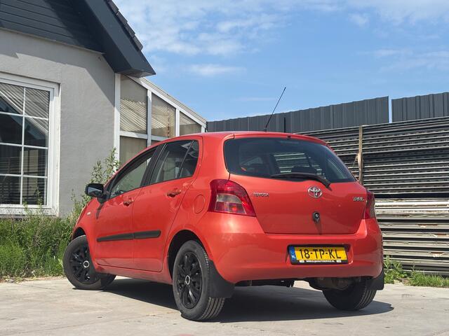 Toyota Yaris 1.3 VVTi Sol | e Koppeling | Lederen bekleding | Airco | El. Ramen | NAP | Rijdt en schakelt top
