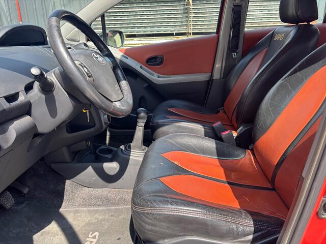 Toyota Yaris 1.3 VVTi Sol | e Koppeling | Lederen bekleding | Airco | El. Ramen | NAP | Rijdt en schakelt top