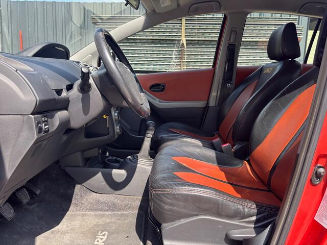 Toyota Yaris 1.3 VVTi Sol | e Koppeling | Lederen bekleding | Airco | El. Ramen | NAP | Rijdt en schakelt top