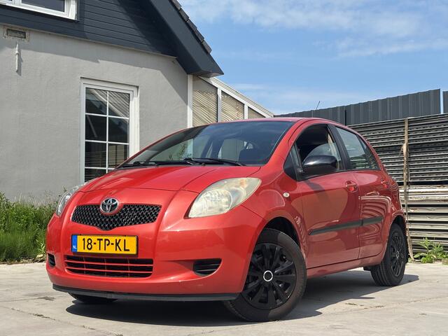 Toyota Yaris 1.3 VVTi Sol | e Koppeling | Lederen bekleding | Airco | El. Ramen | NAP | Rijdt en schakelt top