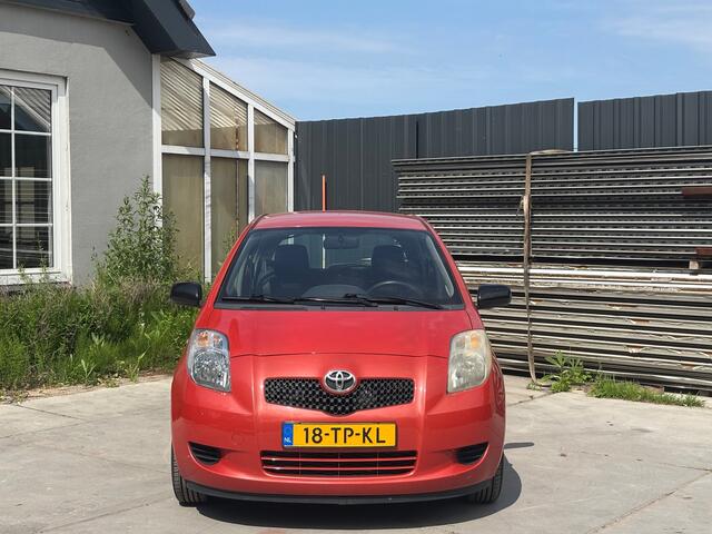 Toyota Yaris 1.3 VVTi Sol | e Koppeling | Lederen bekleding | Airco | El. Ramen | NAP | Rijdt en schakelt top