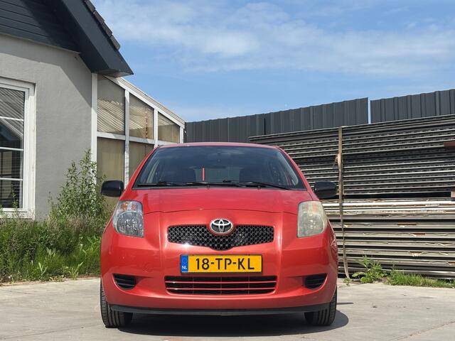 Toyota Yaris 1.3 VVTi Sol | e Koppeling | Lederen bekleding | Airco | El. Ramen | NAP | Rijdt en schakelt top
