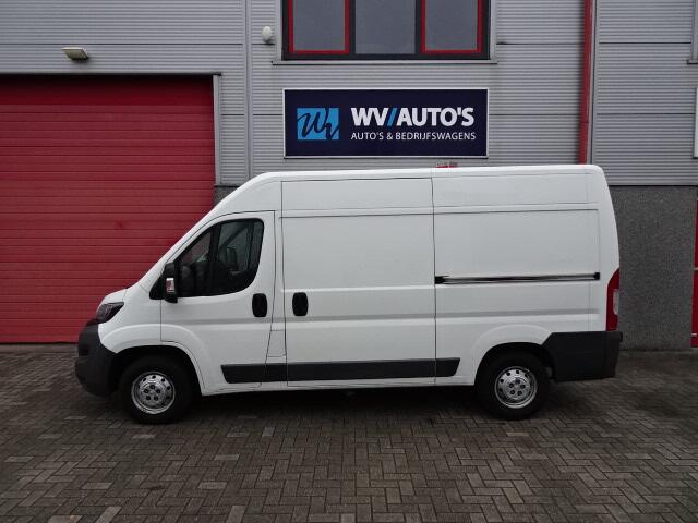 Peugeot Boxer 330 2.0 BlueHDI L2H2 Premium Pack 2 x schuifdeur