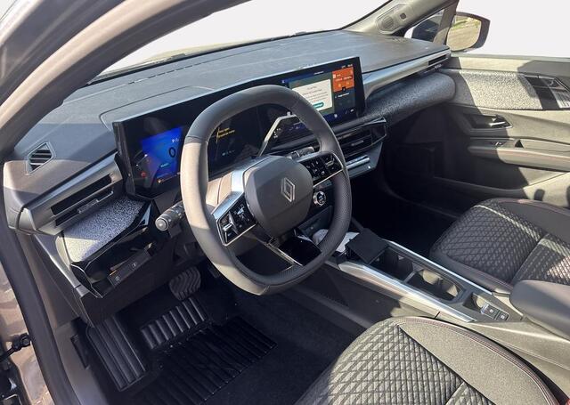 Renault Clio 1.8 Hybrid 160 techno - pack premi�re met verwarmbare en verstelbare stoelen