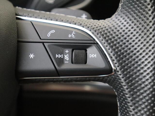 Audi Q3 Sportback 45 TFSI e S Edition | SoH 96% | SONOS audio | 360 camera | Keyless | Dodehoek detectie | Navigatie Plus | Optiek zwart Plus | Cruise cont