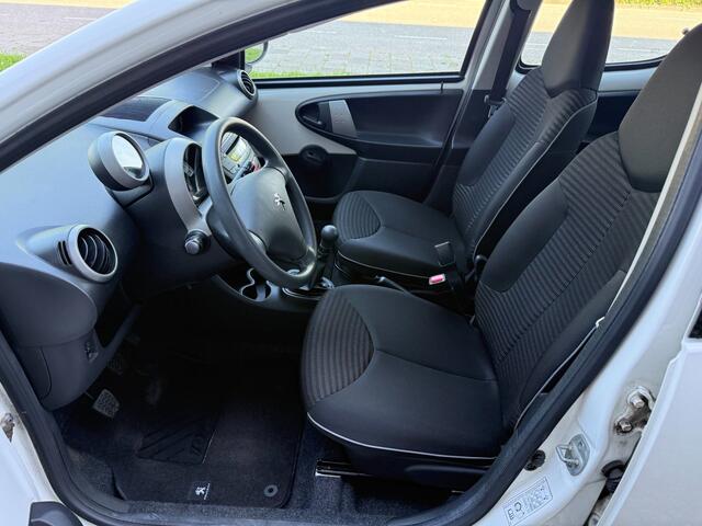 Peugeot 107 1.0 Active/e APK en beurt/1ste Eigenaar
