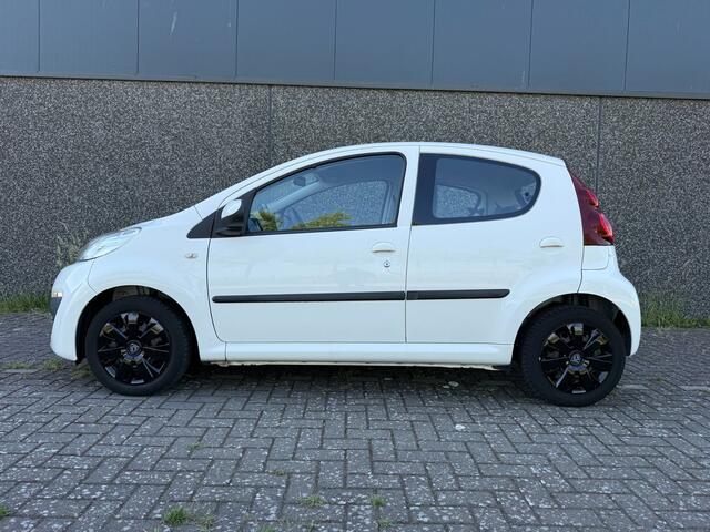 Peugeot 107 1.0 Active/e APK en beurt/1ste Eigenaar