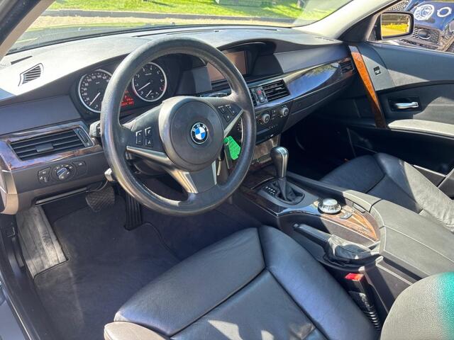 BMW 5-Serie Touring 545i V8 High Executive 2004 Dealer Auto