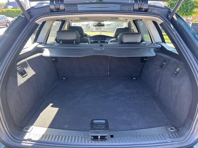 BMW 5-Serie Touring 545i V8 High Executive 2004 Dealer Auto