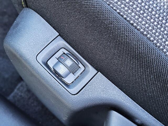 Citroen C3 1.2 PureTech Business / Stoelverwarming / Apple Carplay & Android Auto /