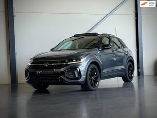 VOLKSWAGEN T-Roc 1.5 TSI R-Line, Panodak, Trekhaak, Zomer en Winterbanden, ACC, Black Pack