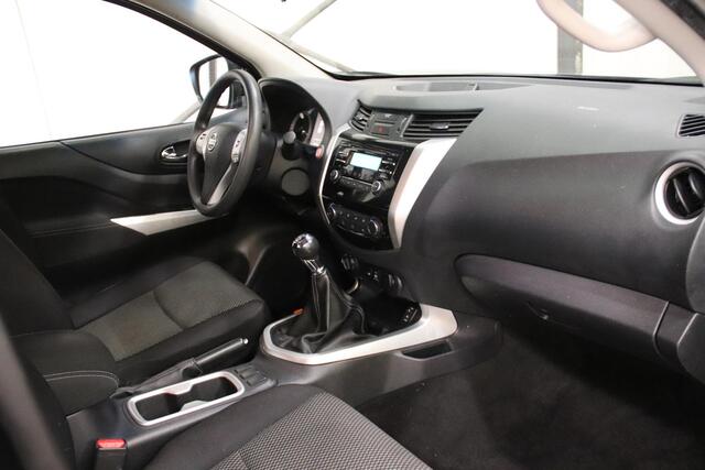Nissan Navara 2.3 dCi PICK UP 4X4