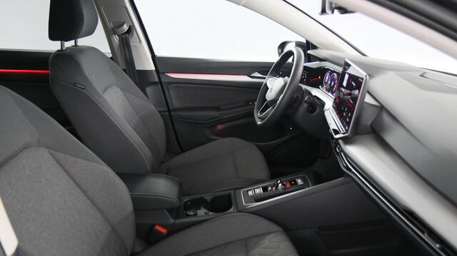 Volkswagen Golf 1.5 eHybrid 204pk Life Edition DSG / Apple CarPlay / Stoel+Stuurverwarming / Camera