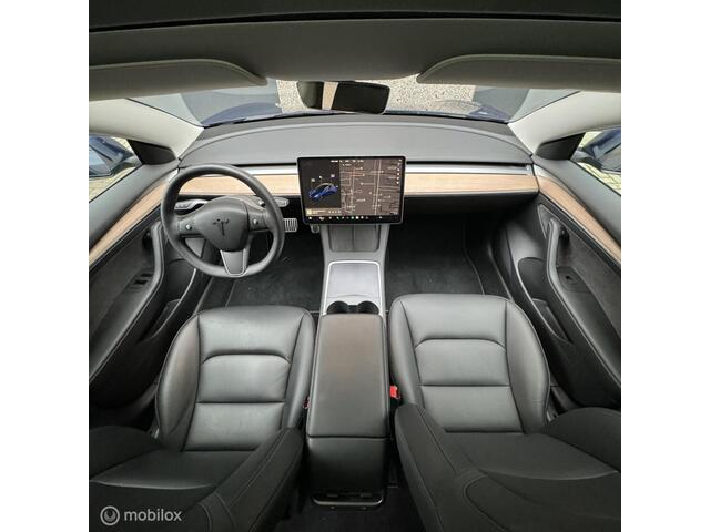 Tesla Model 3 Standard Range�+ MMX PACK + IAP + TREKHAAK