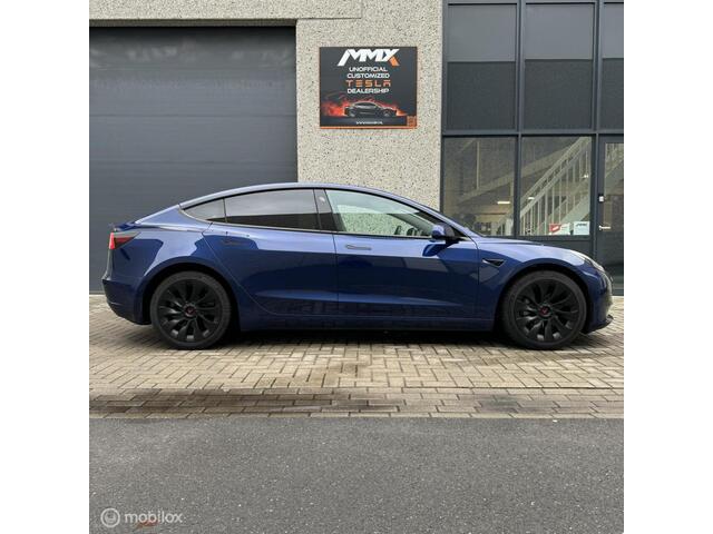 Tesla Model 3 Standard Range�+ MMX PACK + IAP + TREKHAAK