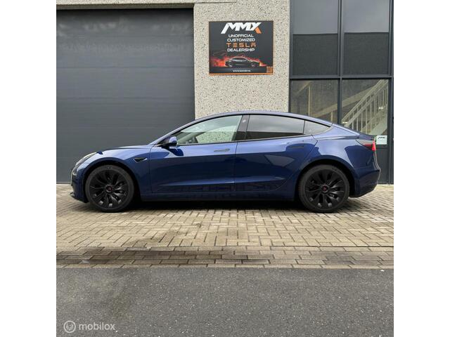 Tesla Model 3 Standard Range�+ MMX PACK + IAP + TREKHAAK