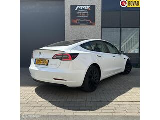 TESLA Model 3 Long Range AWD + MMX PACK + IAP + TREKHAAK