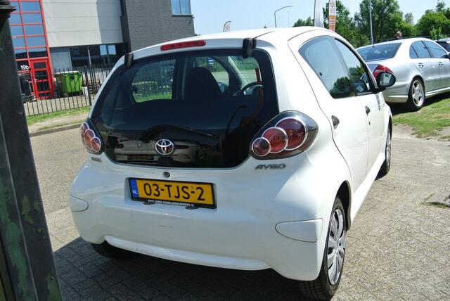 Toyota Aygo 1.0-12V Cool airco inruil mogelijk nap