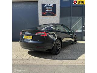 TESLA Model 3 Standard Range�+ MMX PACK + IAP