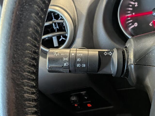 Nissan Qashqai 2.0 Connect Edition Automaat Airco, Cruise Control, Trekhaak, Stuurbekrachtiging