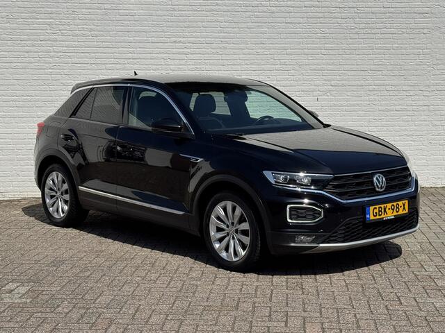 Volkswagen T-ROC 2.0 TSI 4Motion Sport Automaat Carplay Navi Trekhaak All-Seasonbanden