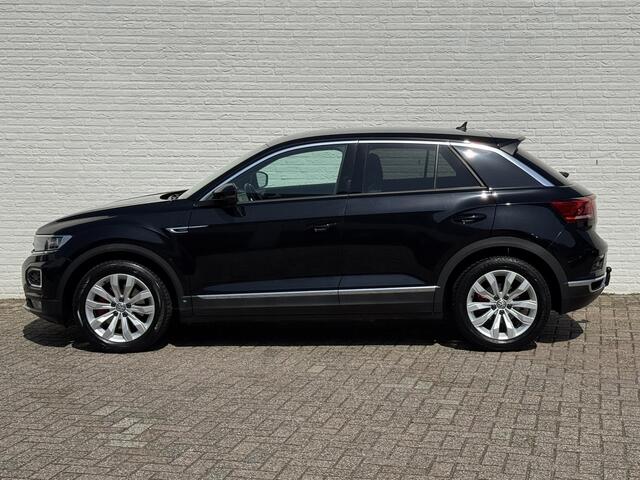 Volkswagen T-ROC 2.0 TSI 4Motion Sport Automaat Carplay Navi Trekhaak All-Seasonbanden