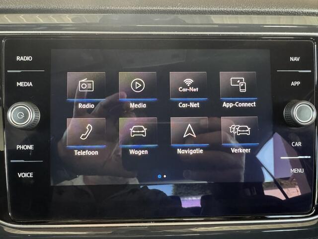 Volkswagen T-ROC 2.0 TSI 4Motion Sport Automaat Carplay Navi Trekhaak All-Seasonbanden