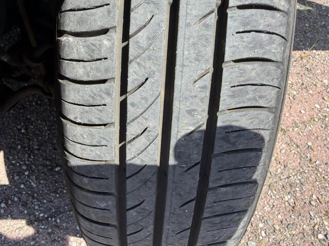 Renault Twingo 1.2-16V Emotion,AIRCO,7-2006,100248km,1495,-