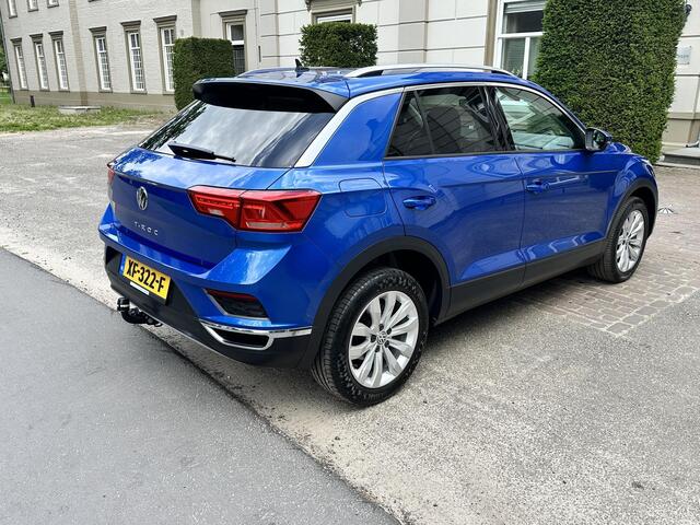 Volkswagen T-ROC 1.0 TSI Style TREKHAAK | BEATS | DIG DISPL | ADAPTIVE | ORG NL 2E EIGN