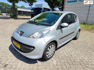 PEUGEOT 107 1.0-12V XR ( Lage kilometerstand met boekjes)