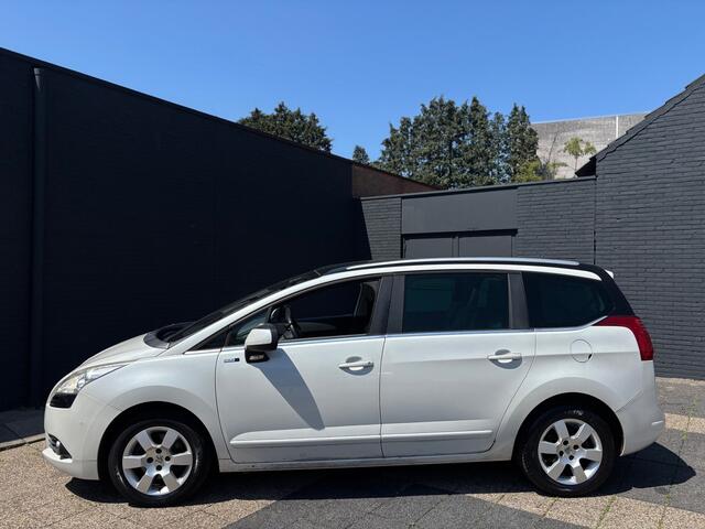 Peugeot 5008 1.6 Style | 7-Persoons | Lees Tekst
