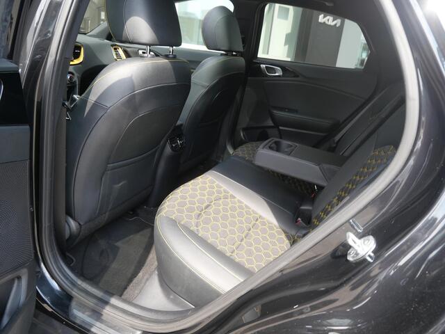 KIA Xceed 1.0 T-GDi DynamicPlusLine | Design Pack | Schuif-kanteldak | Cruise | Keyless | Navi | Carplay |
