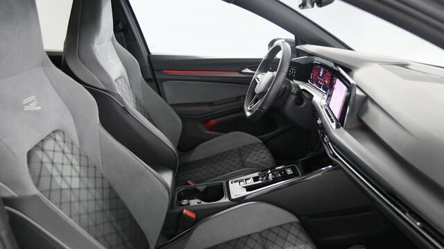 Volkswagen Golf 1.5 TSI 150pk R-Line Business DSG / Navigatie / Stoel+Stuurverwarming / Camera