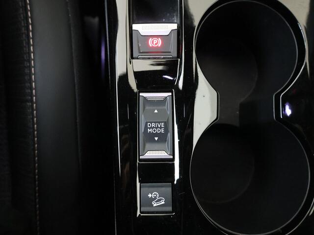 Peugeot 2008 1.2 Hybrid 145 Allure