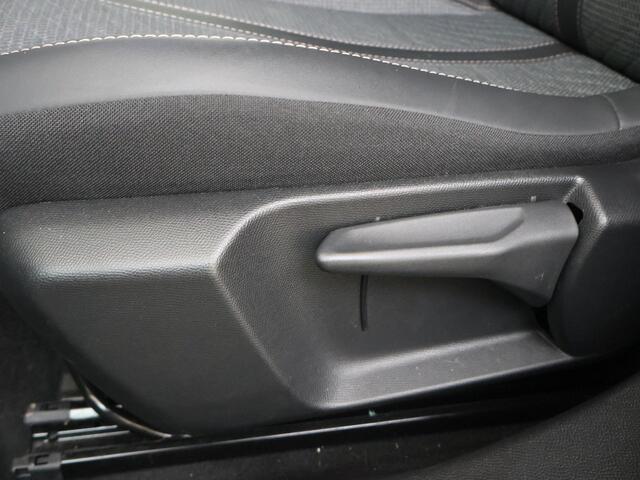 Peugeot 2008 1.2 Hybrid 145 Allure