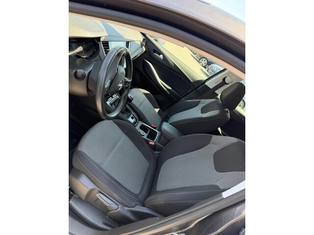 Opel Grandland X 1.2 Turbo Business Executive