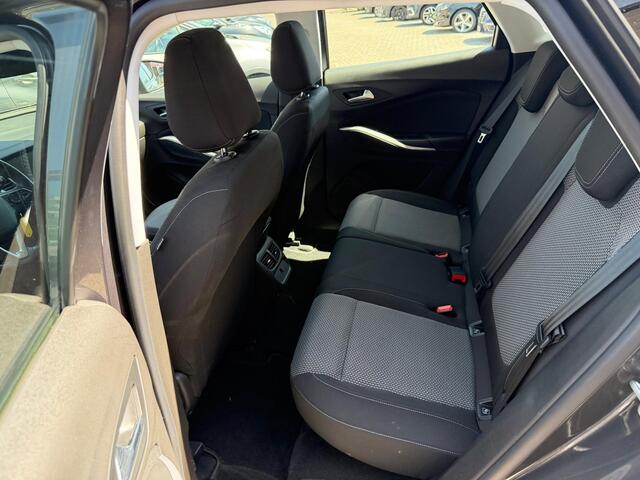 Opel Grandland X 1.2 Turbo Business Executive