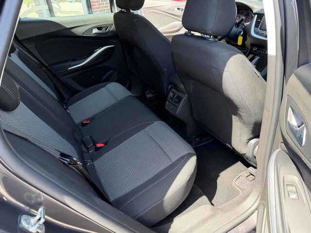 Opel Grandland X 1.2 Turbo Business Executive